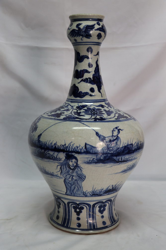 RARE BLUE AND WHITE PORCELAIN FLOWER VASE OF CHINESE ANTIQUE 